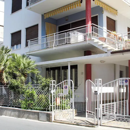 Casa Enrica 170s شقة *